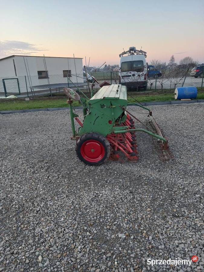 Siewnik hassia du Pilzno