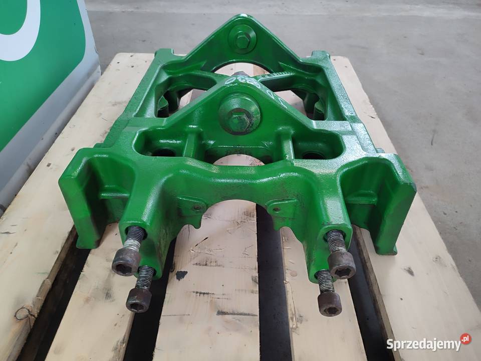 Wspornik osi przedniej GL173792 JOHN DEERE 6330 Wilkowo
