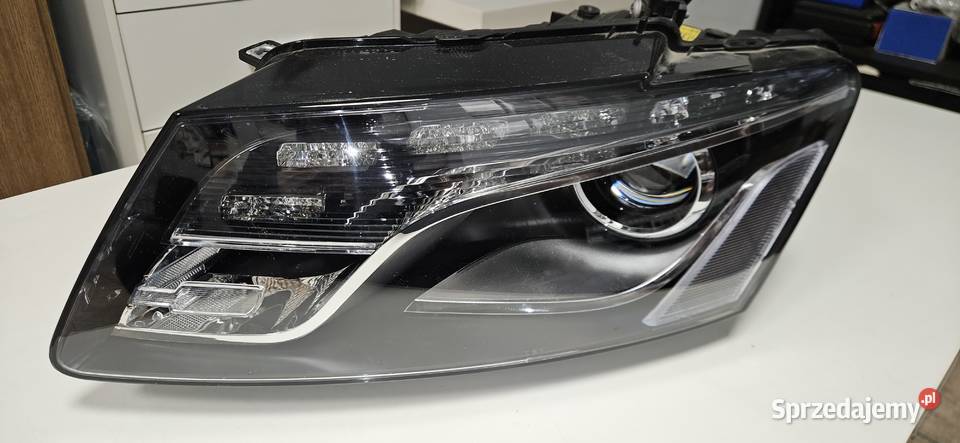 Reflektor ksenonowy led Audi Q5