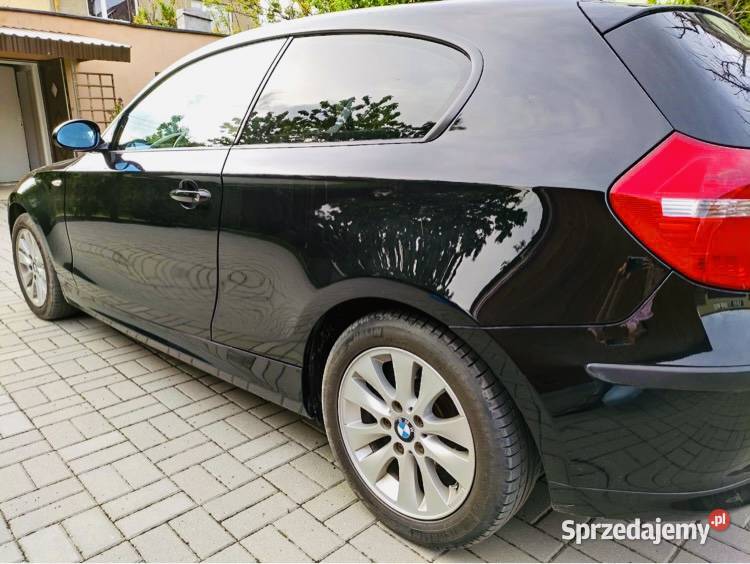 BMW Seria 1 118i Czarny Przyciemniane Szyby Rok produkcji 2008 Poznań