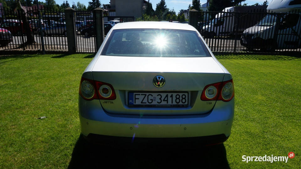 Volkswagen Jetta zarejestrowany ubezpieczony manualna Zielona Góra