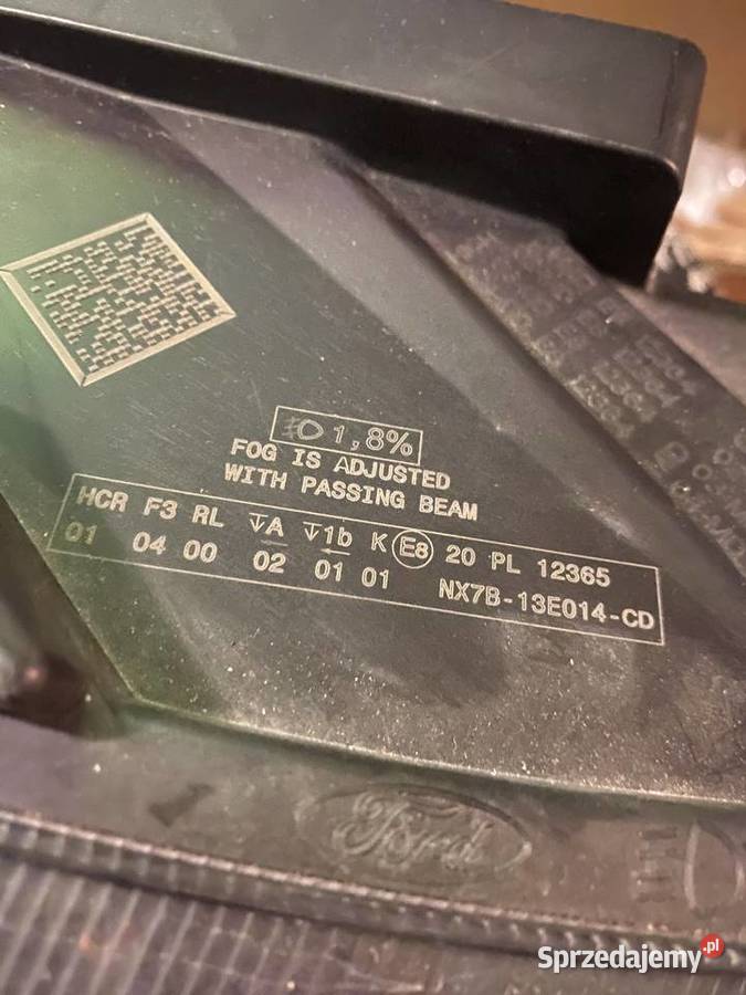 Lampa ford focus mk4 lift kompletna w ładnym prawe