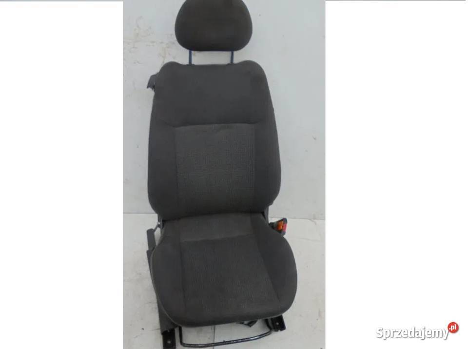 Opel Corsa C 3 drzwi prawy fotel pasażera łódzkie