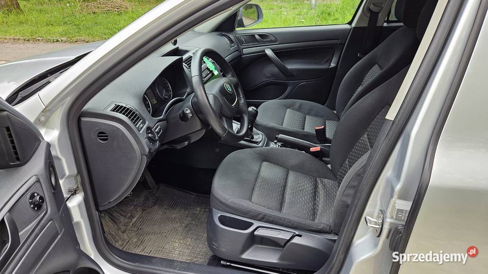 Skoda Octavia 2009r 14 benzyna 122 salonowy dolnośląskie Wrocław sprzedam