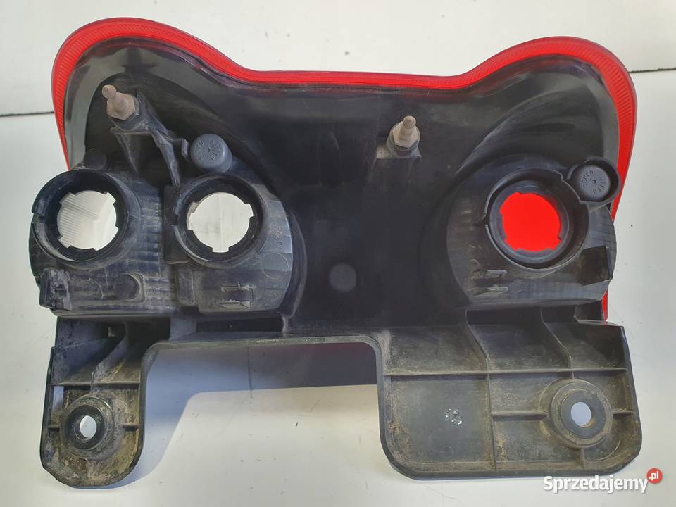 LAMPA PRAWA Nissan NV200 TYLNA prawy tył Rudka sprzedam