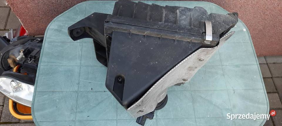 obudowa filtra powietrza audi A4 b5 lift 19 TDI Koszalin