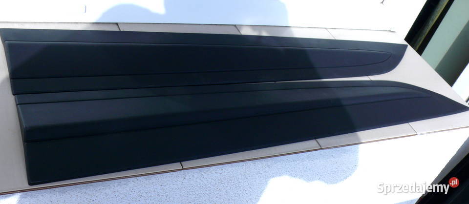 Listwy boczne drzwi Suzuki Vitara 2018 r OEM Listwy i nakładki łódzkie Łódź
