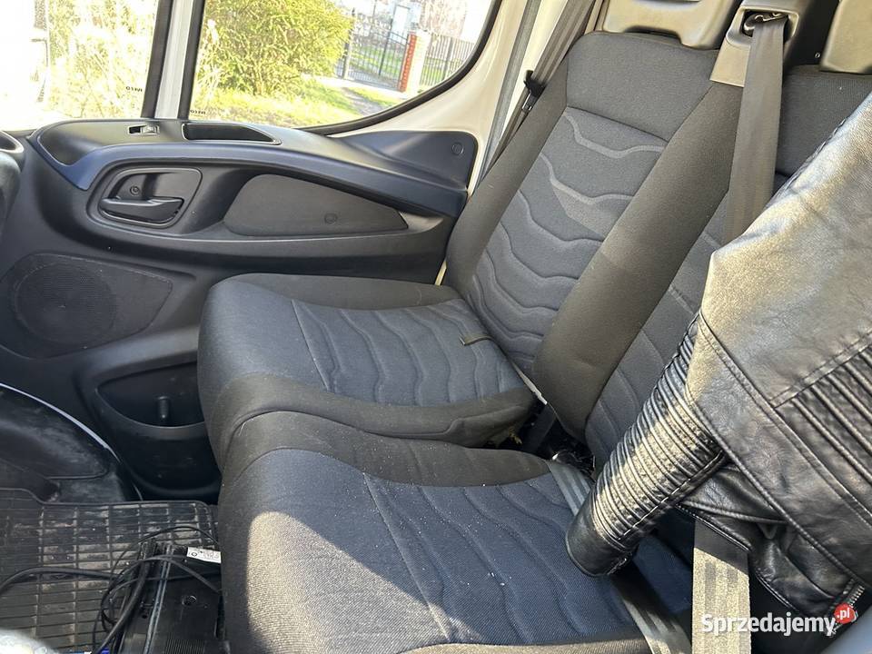 autolaweta IVECO 50C18 62 najazd ZAMIANA na osób Rok produkcji 2019 Poznań