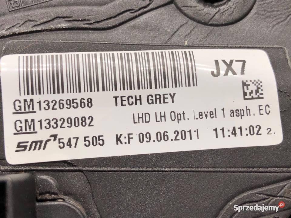 LUSTERKO LEWY OPEL INSIGNIA A Kombi 0817