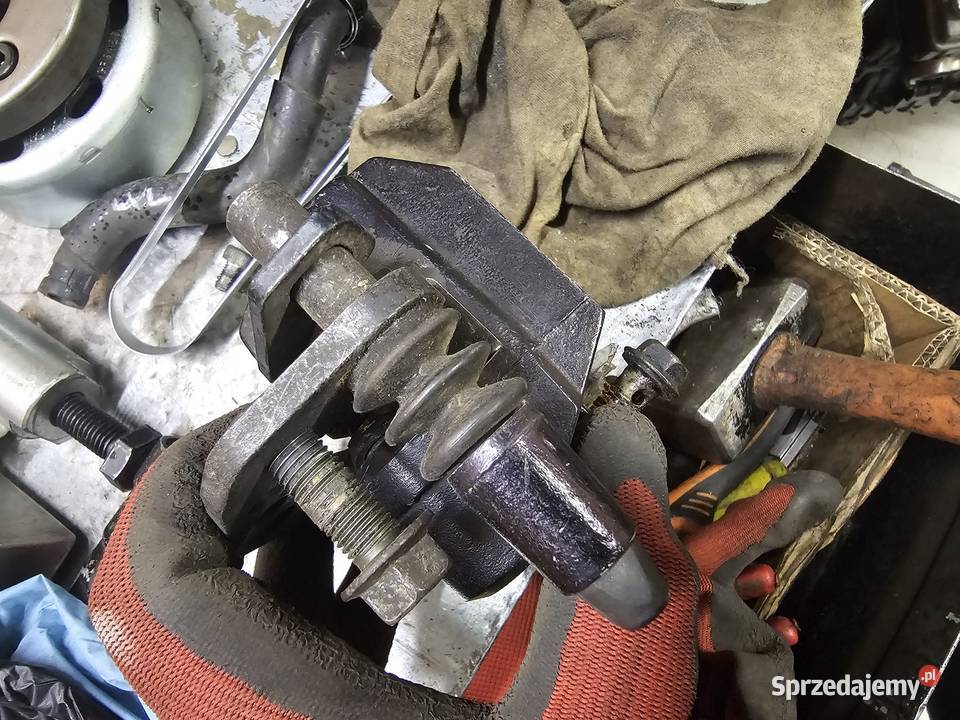 Suzuki GS 500 zacisk przód przedni GS500 hamulec Jelenia Góra sprzedam