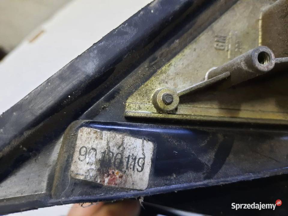 11SLusterko zewnętrzne Opel Ascona C lewe osobowe świętokrzyskie Włoszczowa
