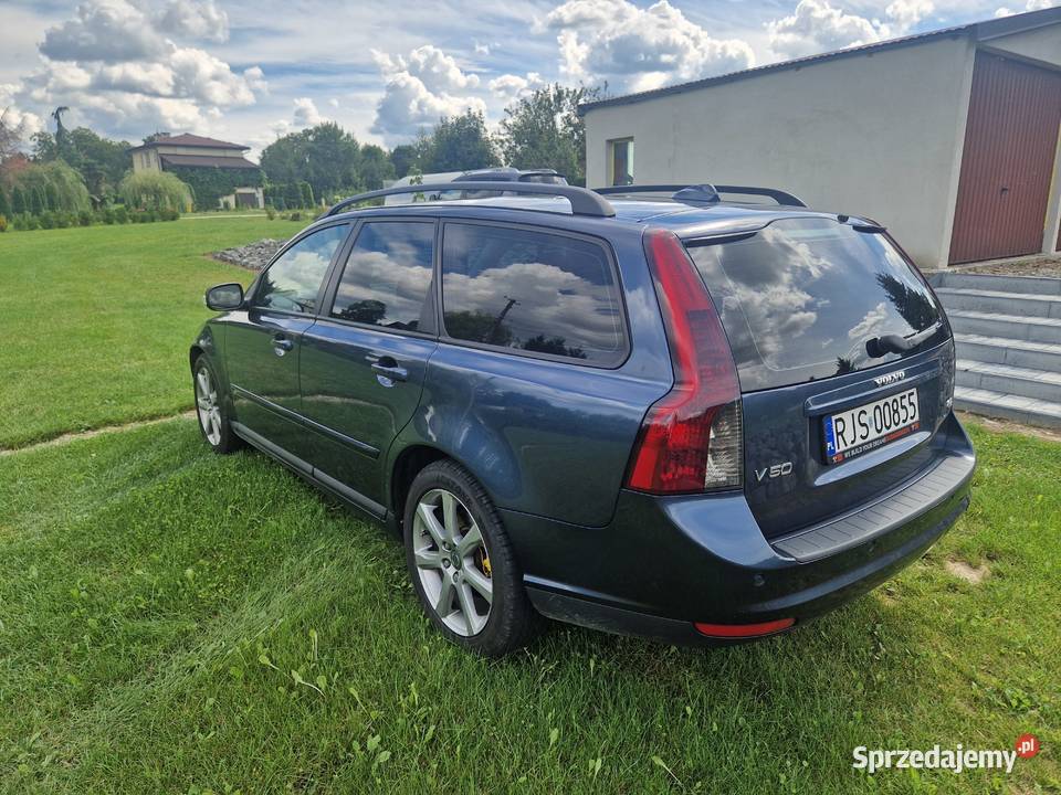 Volvo v50 Lift 16 hdi manualna Skołyszyn