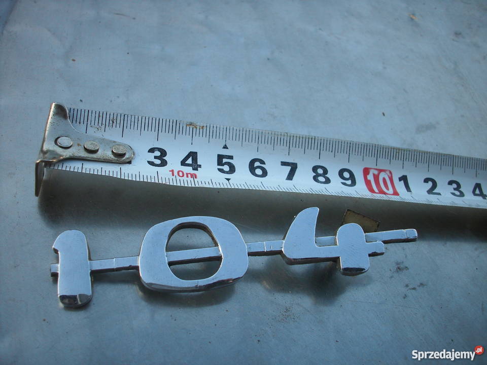 Syrena 104Oryginalny metalowy znaczek z PRLu osobowe Karoseria Barlinek