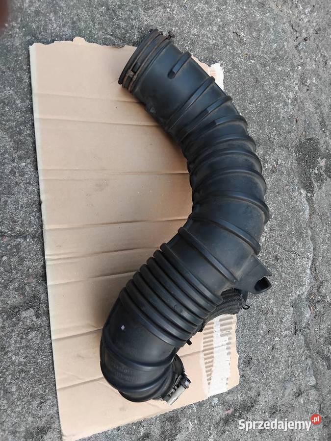 Sptzedam dolot rure powietrza hyundai i40 17