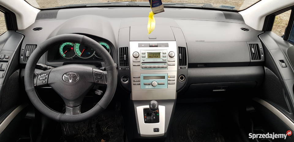 Sprzedam toyota corolla verso Corolla Verso sprzedam