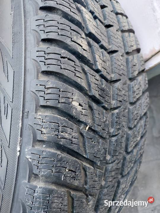 Alufelgi z oponami zimowymi Nokian do Hyundaya Gliwice sprzedam
