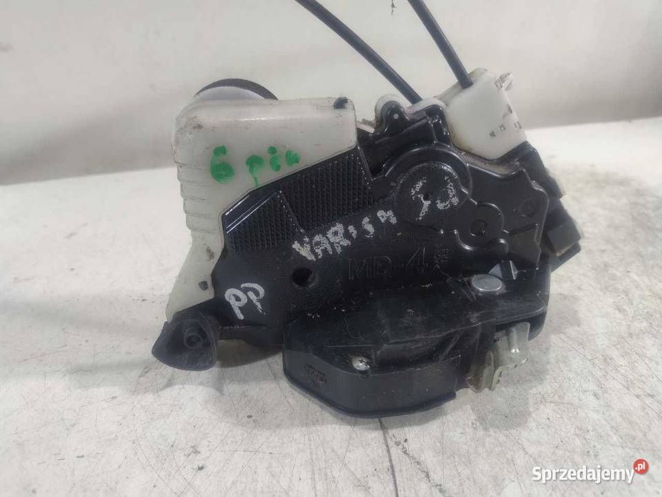 ZAMEK DRZWI PRAWY PRZÓD 6 PIN TOYOTA YARIS II