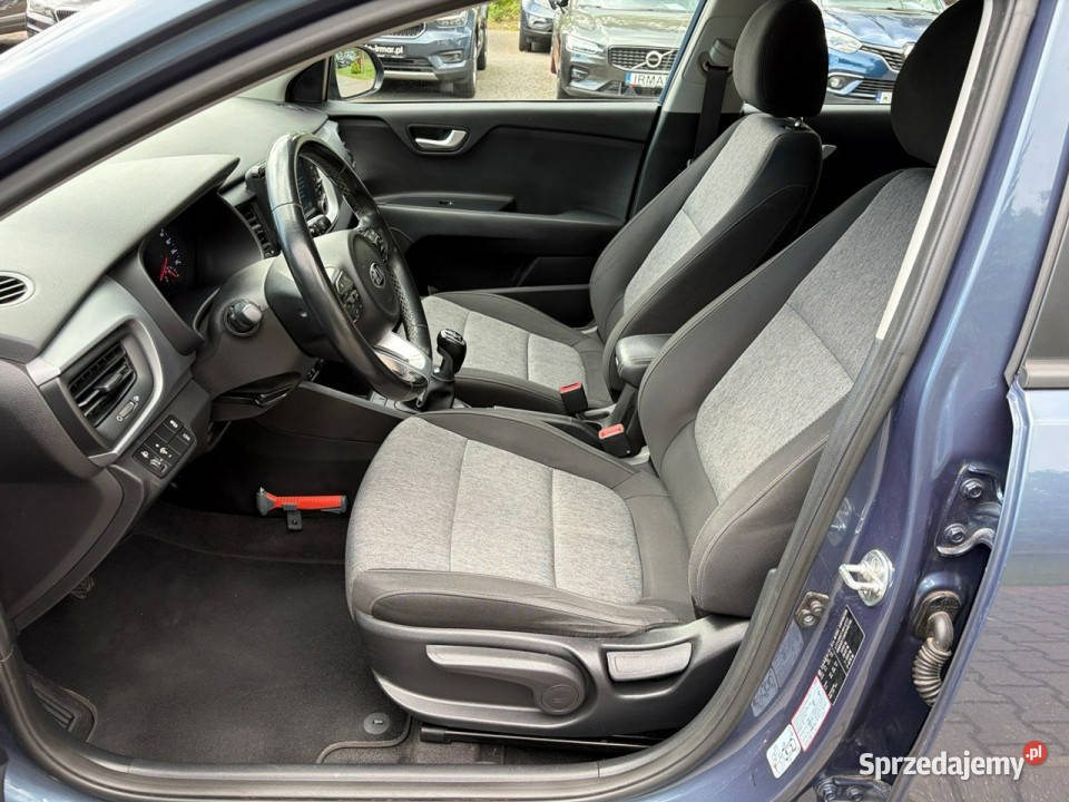 Kia Stonic Kamera cofania CarPlay Relingi Hak centralny zamek mazowieckie