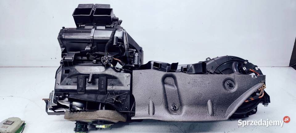 NAGRZEWNICA KOMPLETNA AUDI A3 8P LIFT 8P1820003Q Przystajń sprzedam
