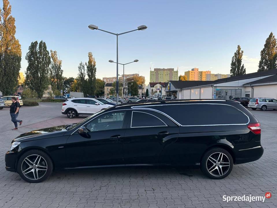 Mercedes W212 E klasa KARAWAN 2011 R manualna Klasa E mazowieckie