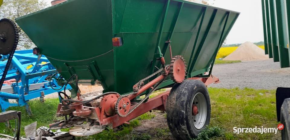 Rozsiewacz wapna RCW 5 nieuszkodzony Władysławin