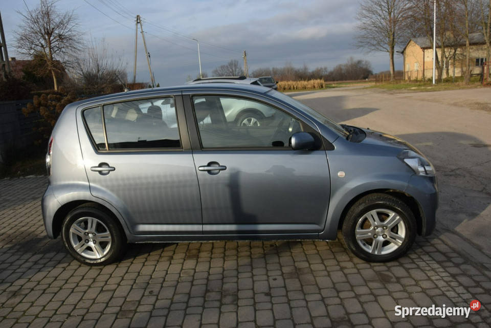 Daihatsu Sirion 13B Automat 4x4 Klima 2 KPL KÓŁ podkarpackie Majdan Sieniawski