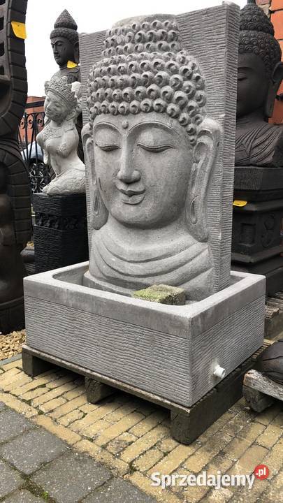 Fontanna Budda buddha fontanna Twarz Buddy mazowieckie Warszawa