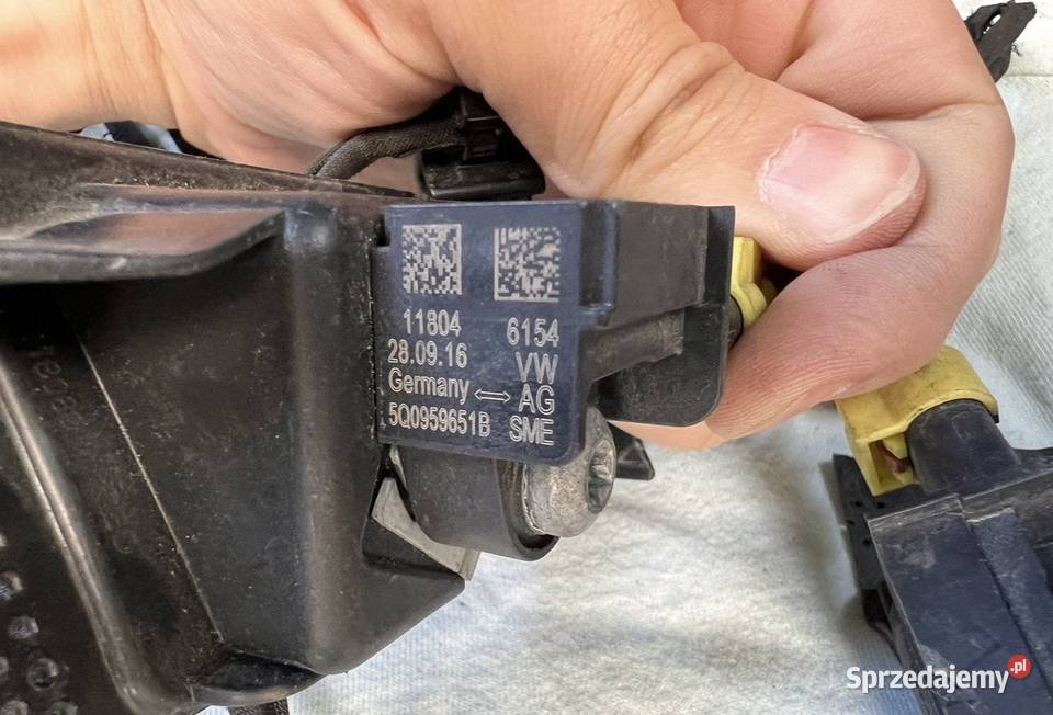 Czujnik Zderzeniowy Airbag Sensor VAG Audi A3 8V osobowe Kielce