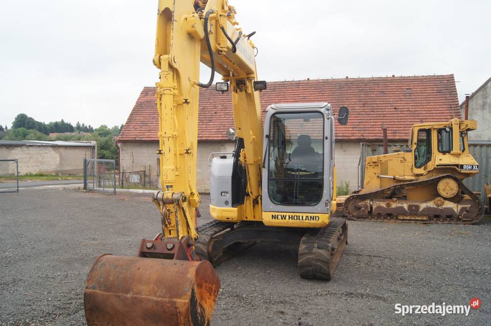 Koparka gąsienicowa HOLLAND E 70 Rok produkcji 2010 Olszyna sprzedam