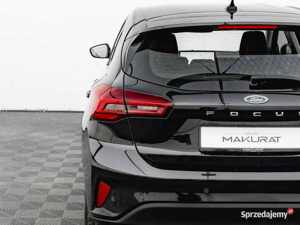 Ford Focus GD3G21010 EcoBoost Titanium Podgrzf