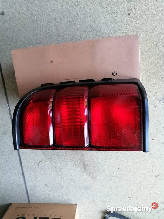 lampa prawy tył nissan patrol y61 Lampy tylne Skawina