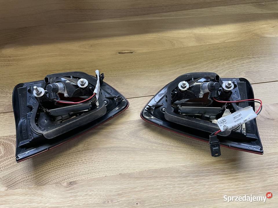 Lampa tył Renault clio IVlewa prawa Janów