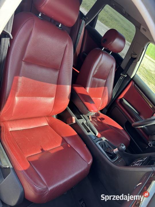 Skóry Audi A4 B6 czerwone Avant mazowieckie Grodzisk Mazowiecki