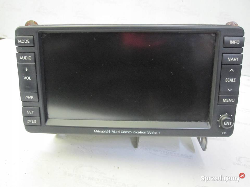 OUTLANDER II 07r panel radia 8750A070 7302083FF sprzedam