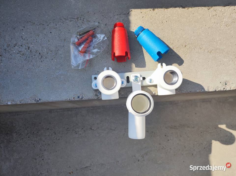 Przejście pod umywalkę kolano fi 32 i PP fi 20x2