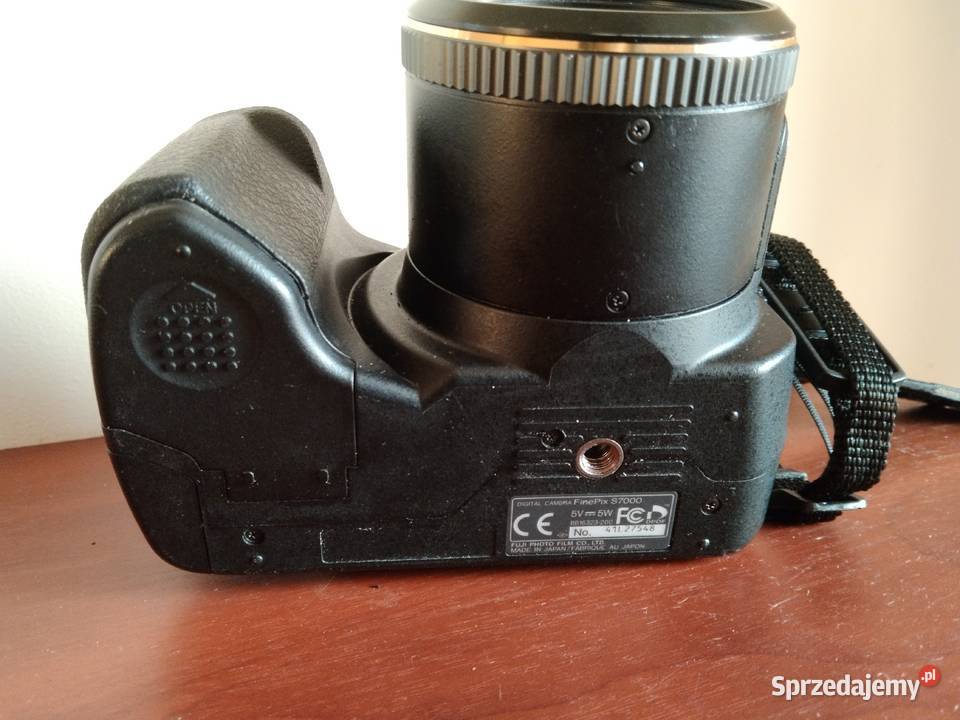 Aparat fotograficzny cyfrowy FUJIFILM S7000 sprzedam