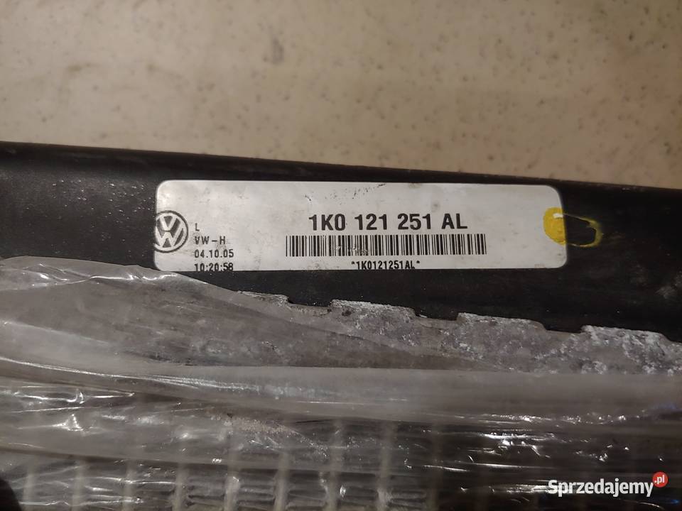 Chłodnica 1K0 121 251 AL Jawiszowice sprzedam