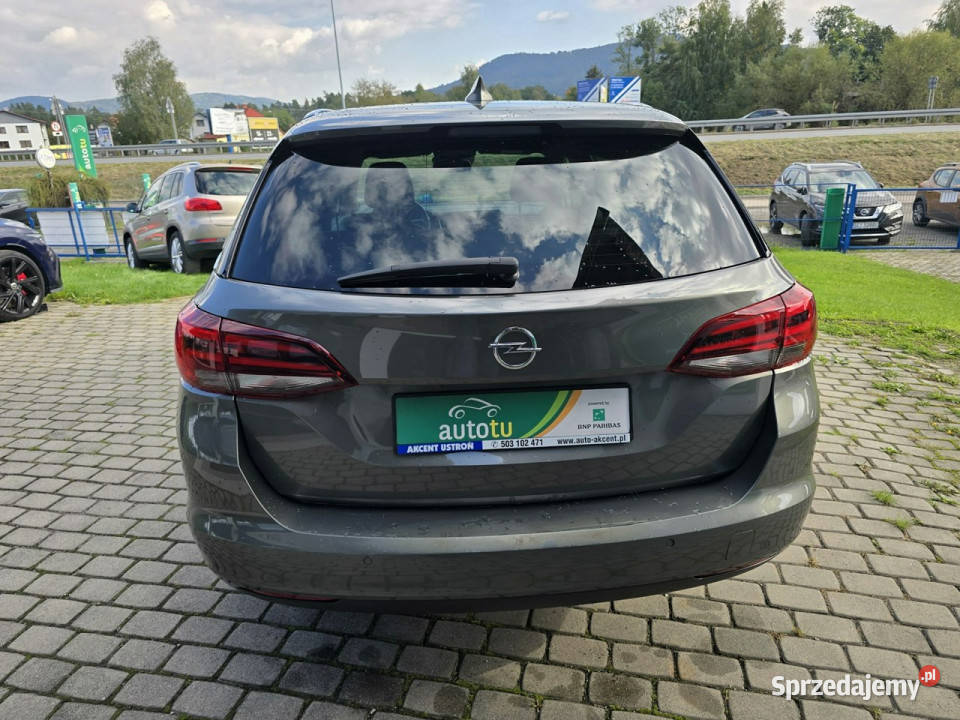 Opel Astra 14 Turbo Innovation Webasto pełny Astra Ustroń
