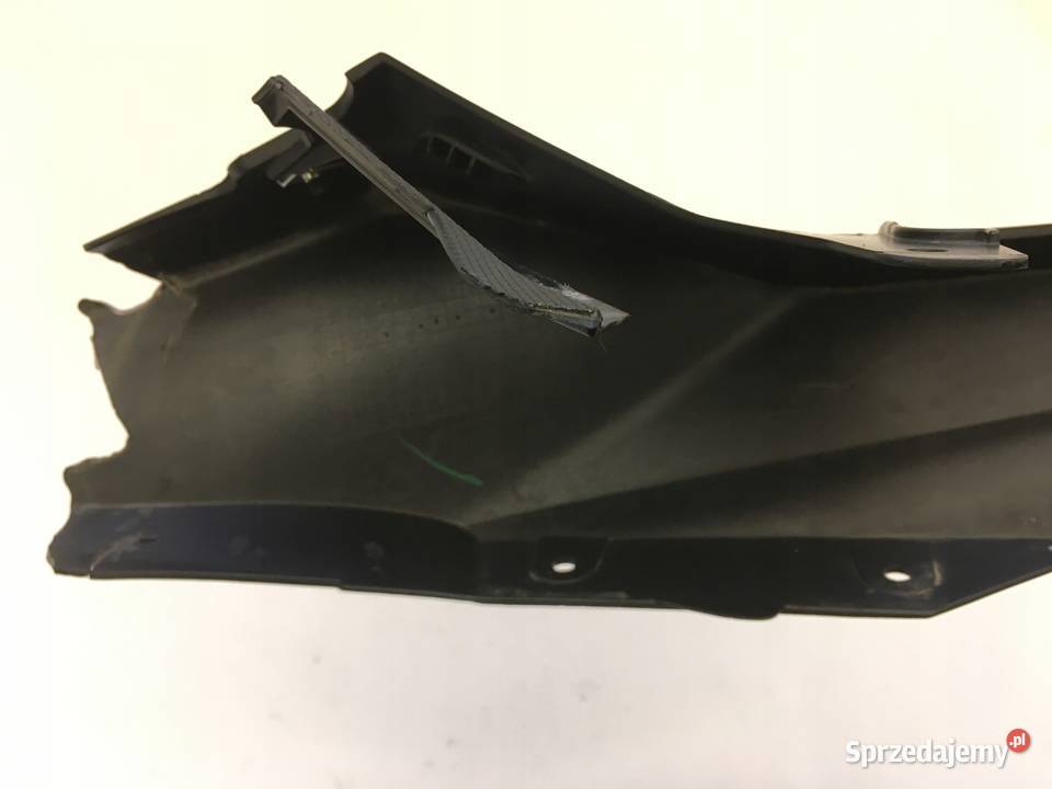 SUZUKI GSXR 1000 17 Owiewka tył Ogon Zadupek L Łobżenica