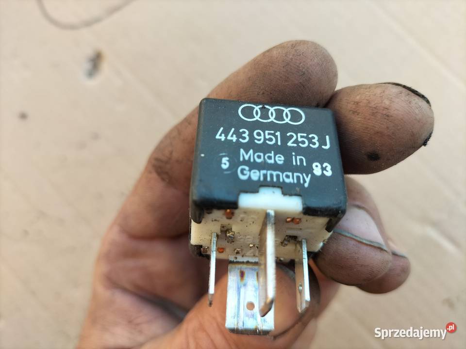 PRZEKAŹNIK AUDI VW 213 443951253J osobowe Kamień-Kolonia