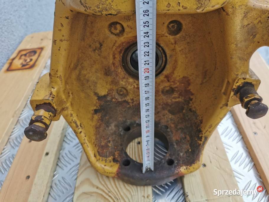 Zwrotnica lewy tył CAT TH Carraro wielkopolskie Wilkowo