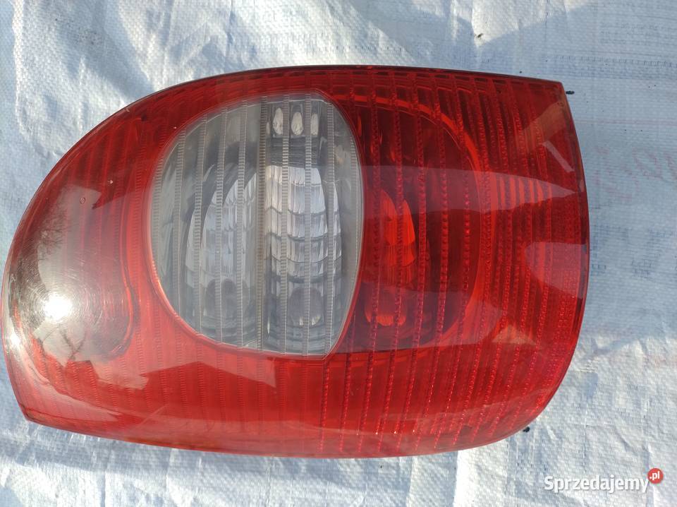 Szyba tylna w klapie Citroen Xsara Picasso Zahajki-Kolonia