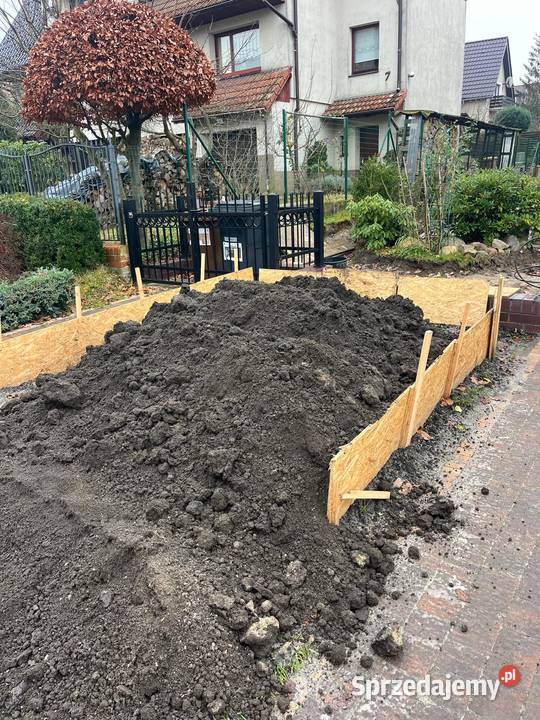 Ziemia ogrodowa czarnoziem piach kamienie Szczecin