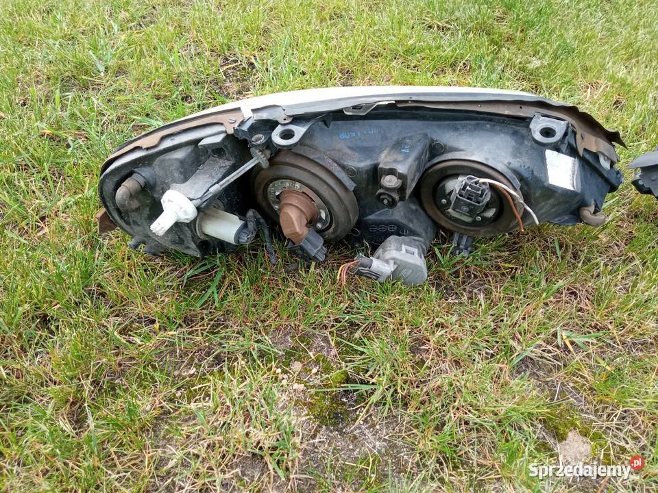 lampy przednie opel astra 2 kombi