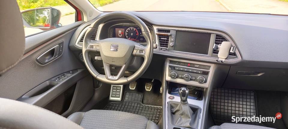Seat Leon ST Excellence Salon niski przebieg wspomaganie kierownicy Samochody osobowe Gliwice