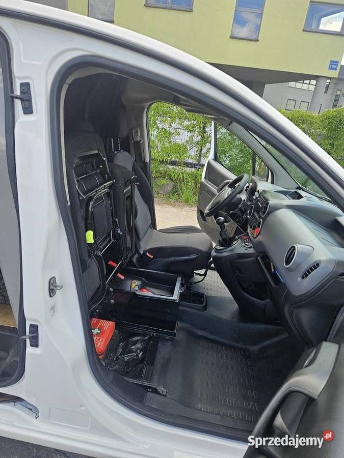 Peugeot Partner 201718 faktura VAT Napęd przednia oś Warszawa