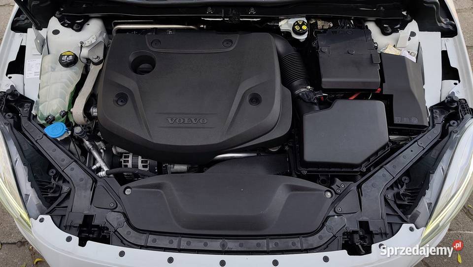 Volvo V40 RDesign 20 Diesel 150 2017 Pierwsza wielofunkcyjna kierownica kujawsko-pomorskie Dolna Grupa
