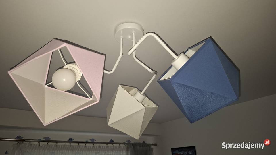 Lampa sufitowa żyrandol diament 3 klosze różowa Rudniki