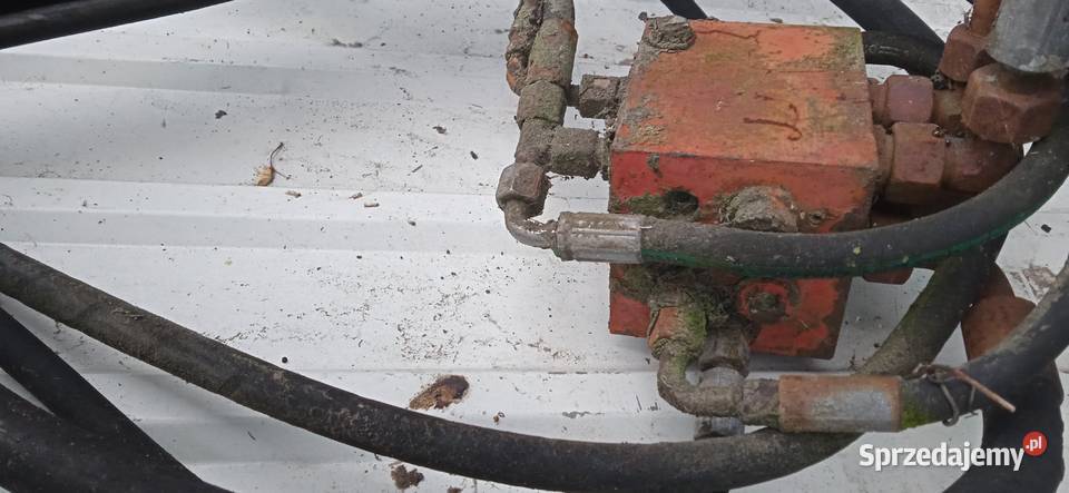 Rozdzielacz z wężami i siłowniki do wycinarki mazowieckie Gostynin