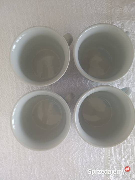 4 nieużywane filiżanki Pruszków PRL Kielce sprzedam